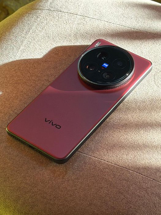 Продаётся Vivo X 200 Ultra 1 tb