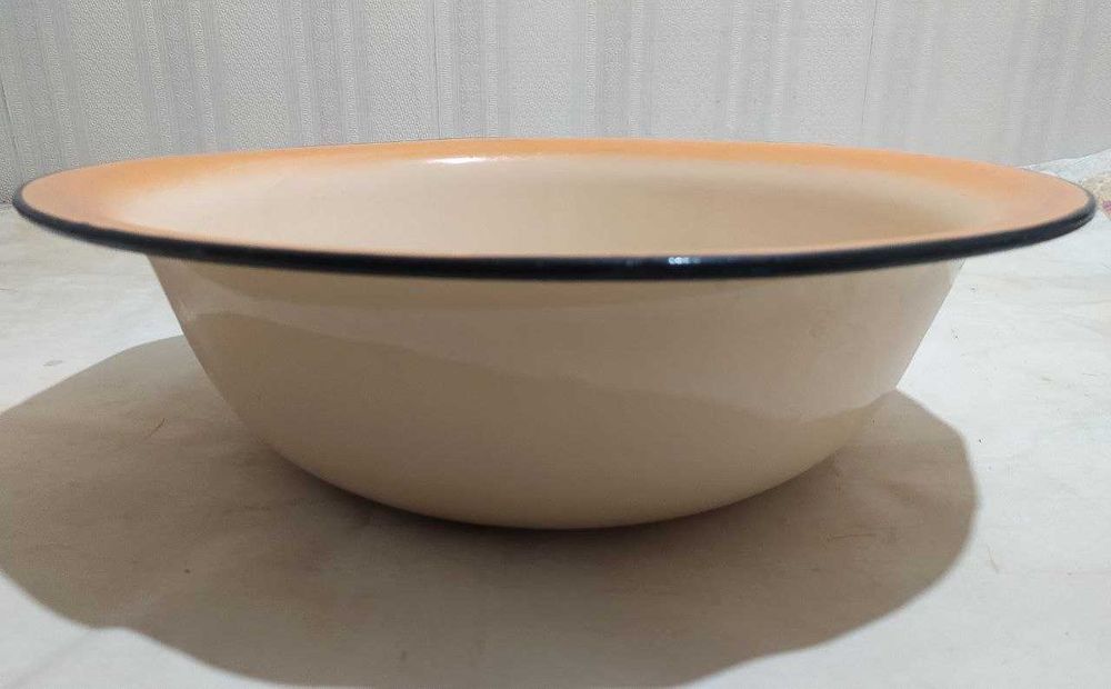 Тазы эмалированные