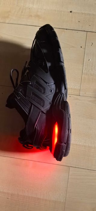 Balenciaga track led