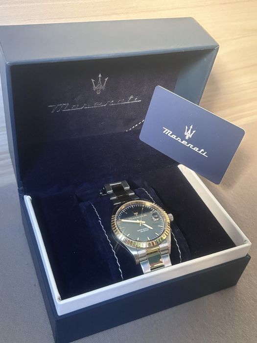 Maserati часовник