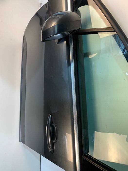 Предна лява оборудвана врата Пежо 5008 Peugeot 5008 (09-17)г.