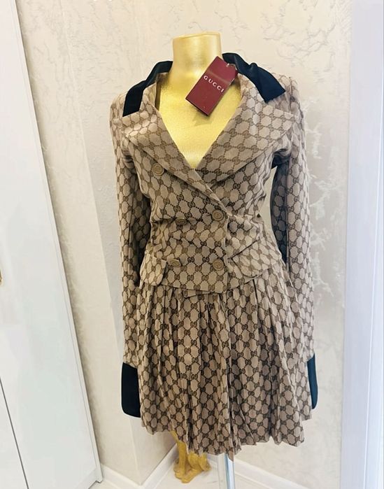 Дамски сет сако/яке и пола