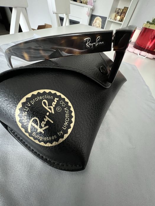 Ray-Ban  original  cu toc