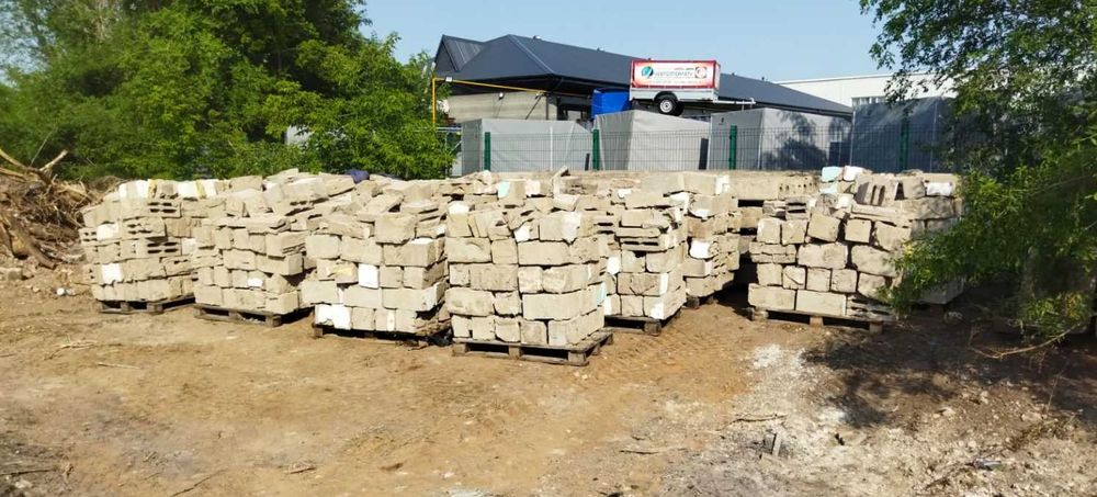 Продам пескоблоки  СКЦ  б/у