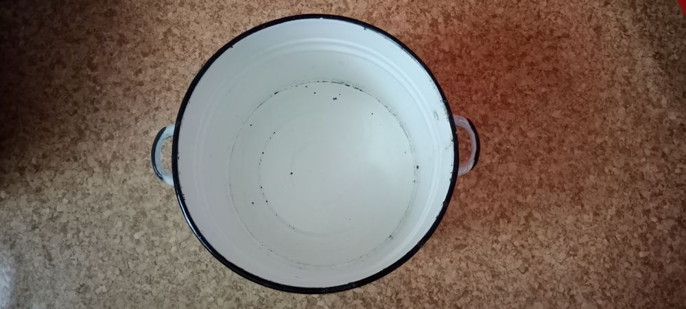 Кастрюля 20 литровая эмалированная б/у