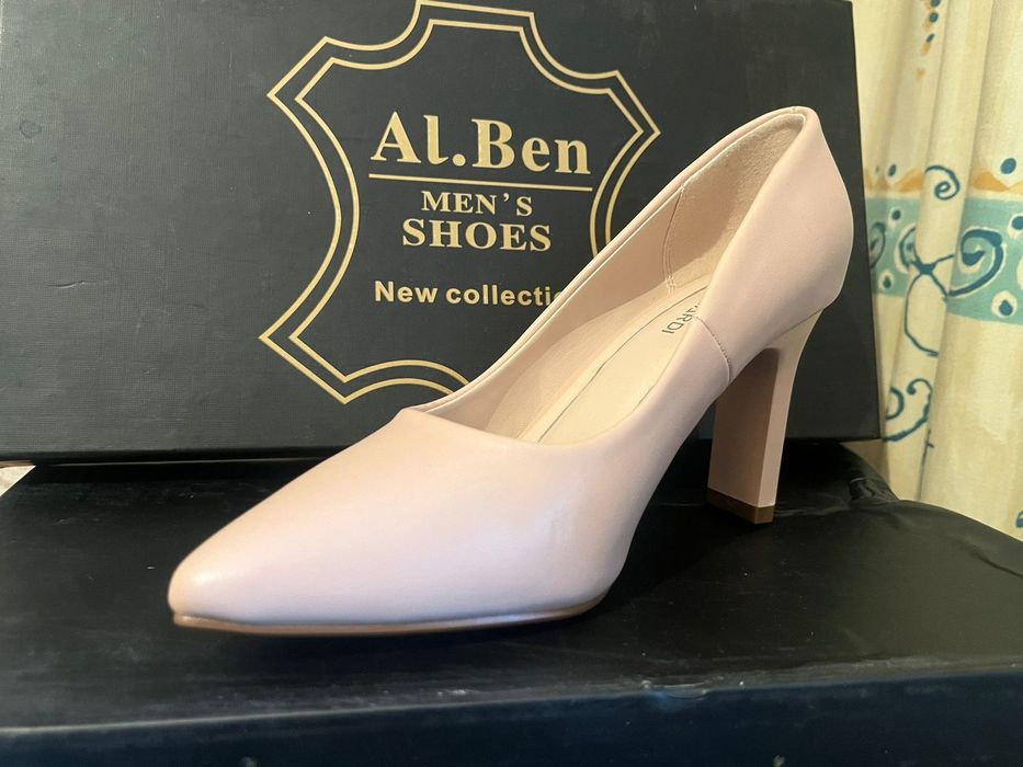 Продам новые туфли