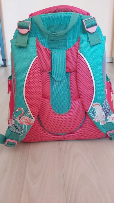 Продам рюкзак школьный