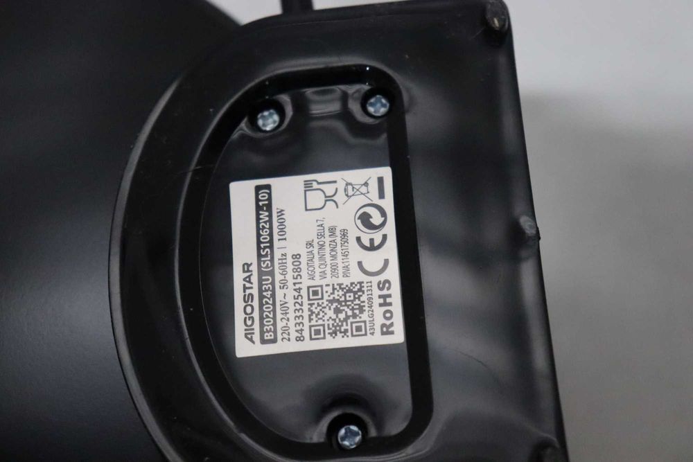 Кръгъл гофретник Aigostar с регулируем контрол на температурата 1000W