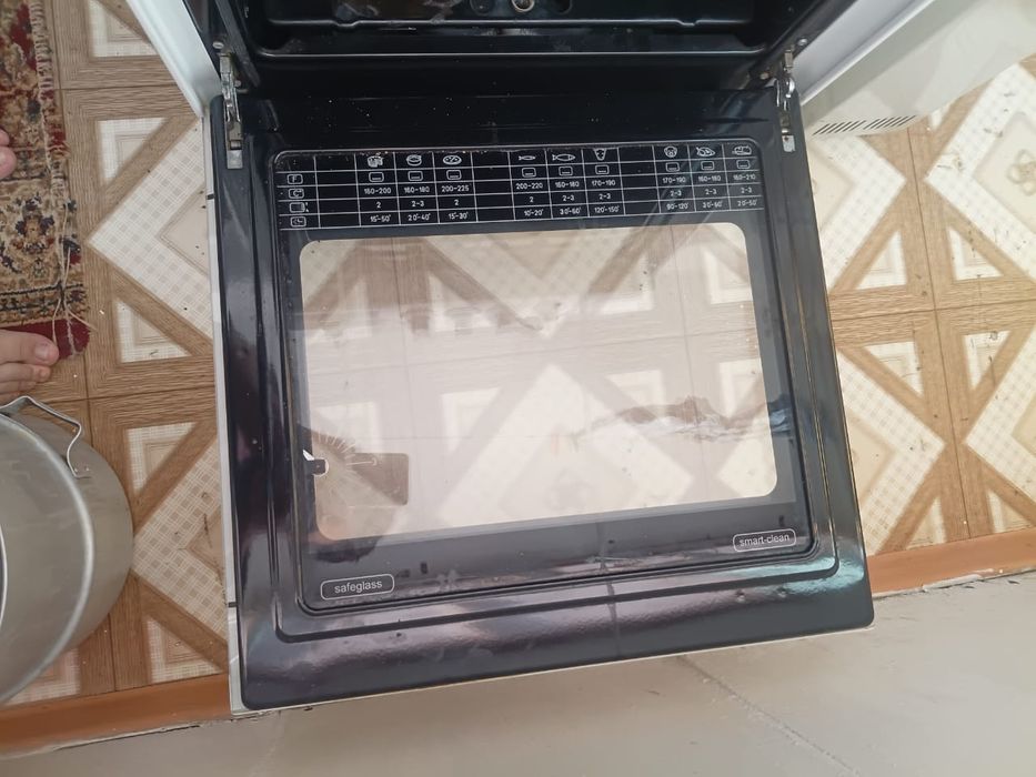 Продам газовую плиту
