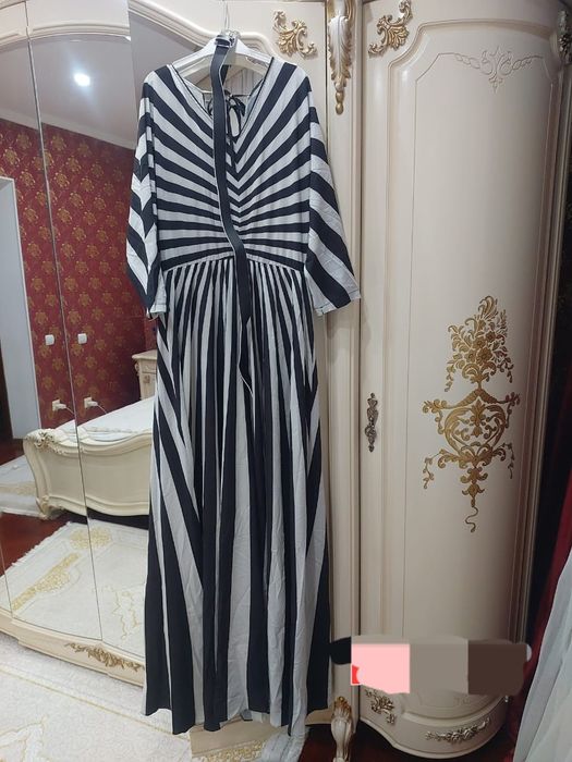 Продам платья вечерние повседневные