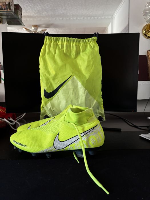 Ghete fotbal nike phantom retro elite