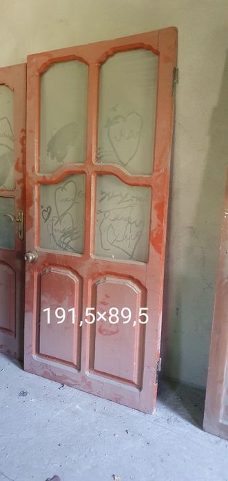 Межкомнотные двери 4 штук