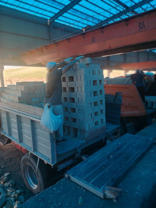 Кирпич шлакоблок турок
