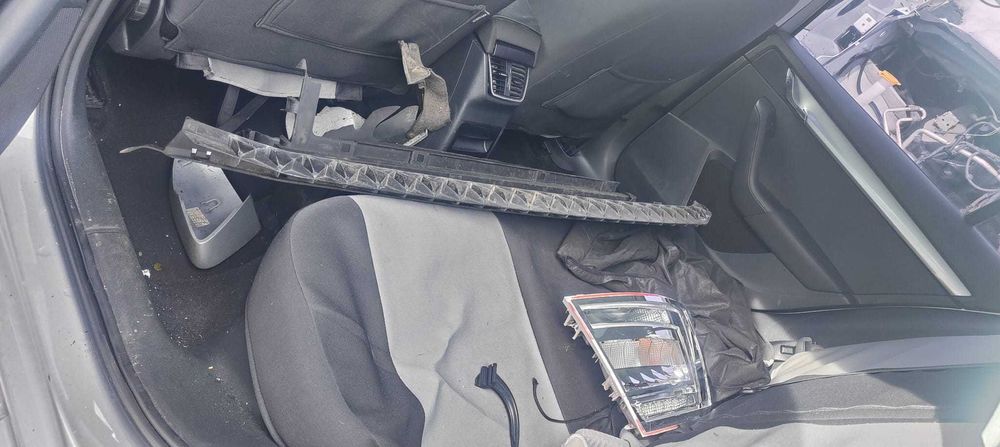 Autoturism avariat SKODA OCTAVIA.