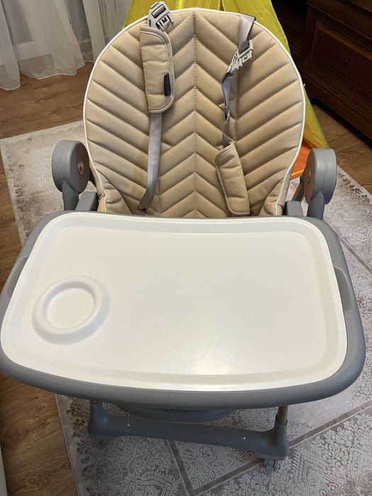 Scaun de masa pentru copii