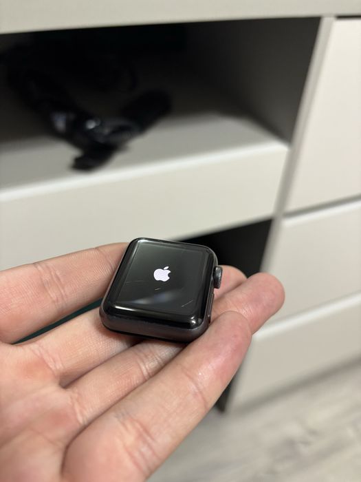 Aipple watch продам срочна