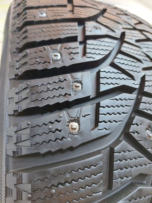 Шины Bridgestone 245/40/19