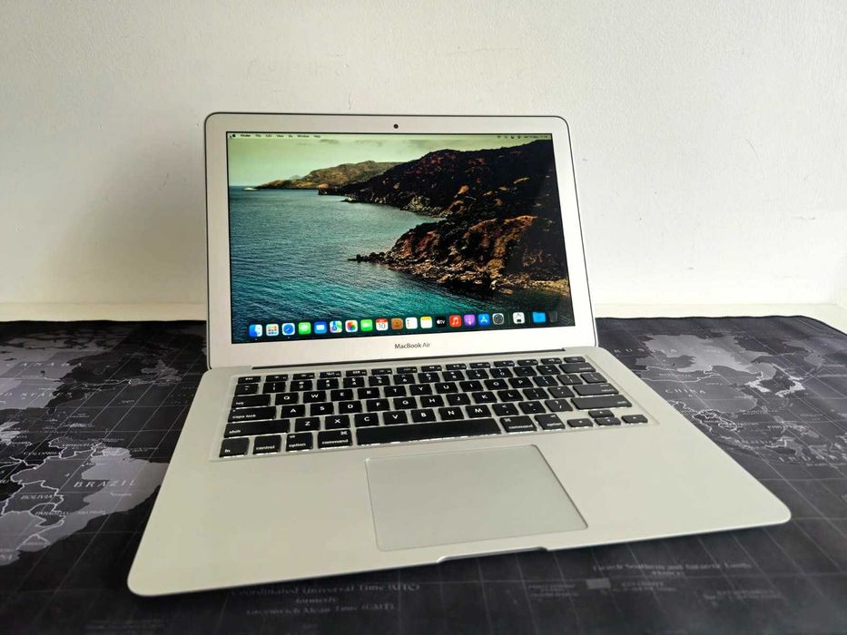 MacBook Air 13” 2017 – 150 cicluri, impecabil! Subțire, Fiabil,