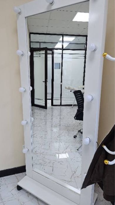 Продам зеркало 80*100