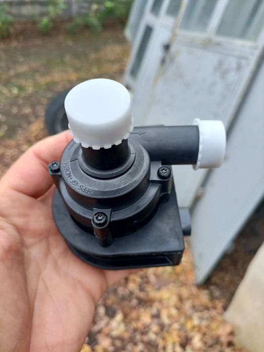 Pompa recirculare  auto