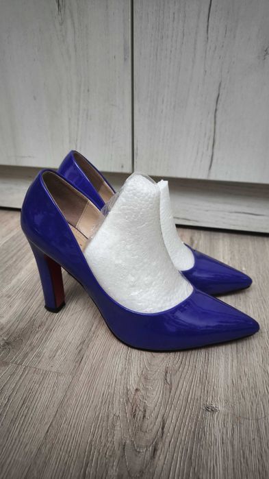 Синие женские туфли