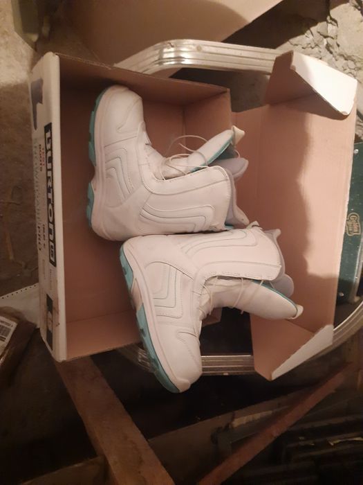 Boots pentru snowboard Burton