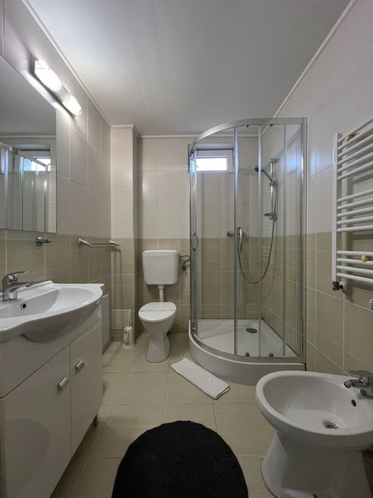 PENSIUNE 3 STELE DE VÂNZARE – 18 camere, piscină, sală de evenimente – BĂILE FELIX