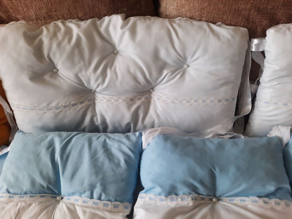 Бортики в кроватку