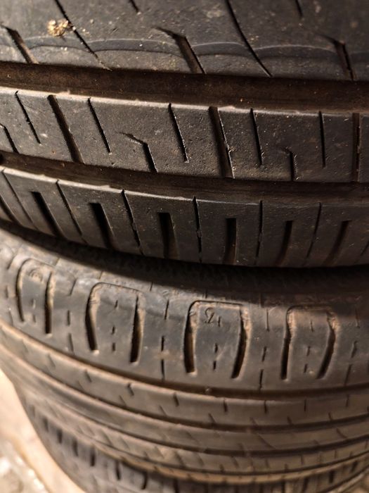 Anvelope vara  205 50 16 Barum