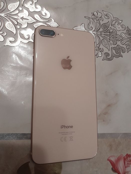 iPhone 8 plus (64GB)