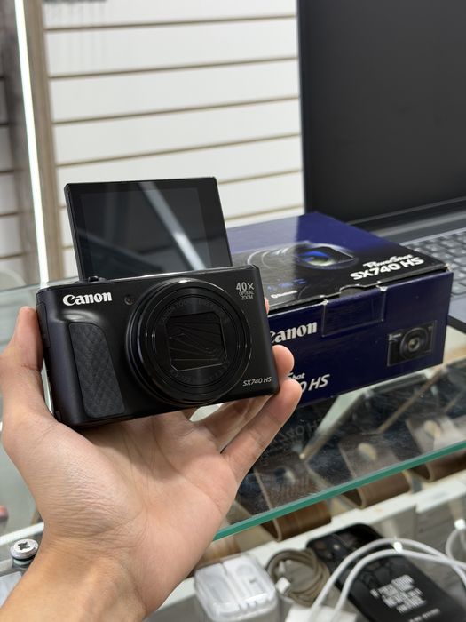 Продам Canon SX740 HS