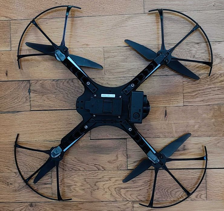 Продавам дрон Contixo F17 с 4К камера