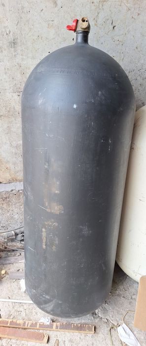 Бутилки за метан.