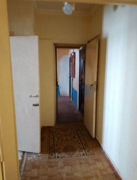 Guliston 3 mkr. 1 xonali uy sotiladi