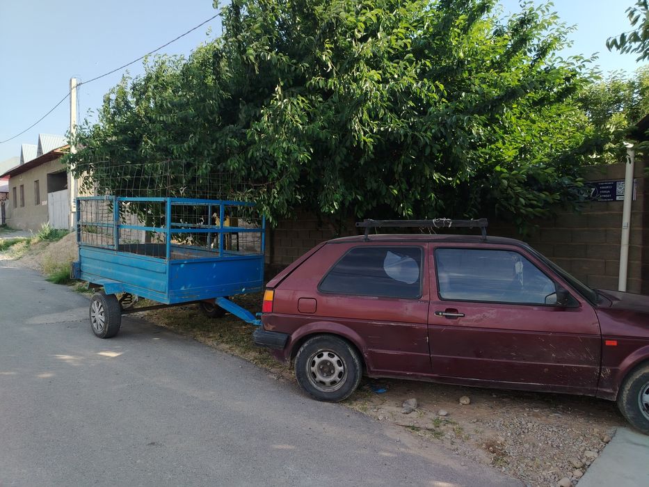 Прицеп сатылады.