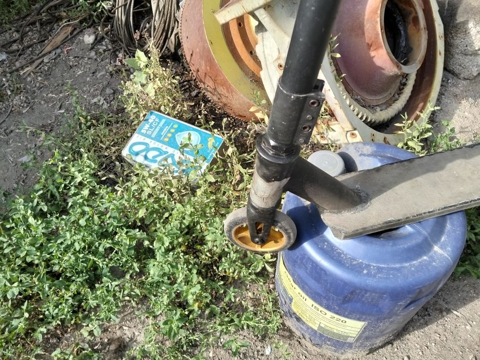 Продам самокат трюковой