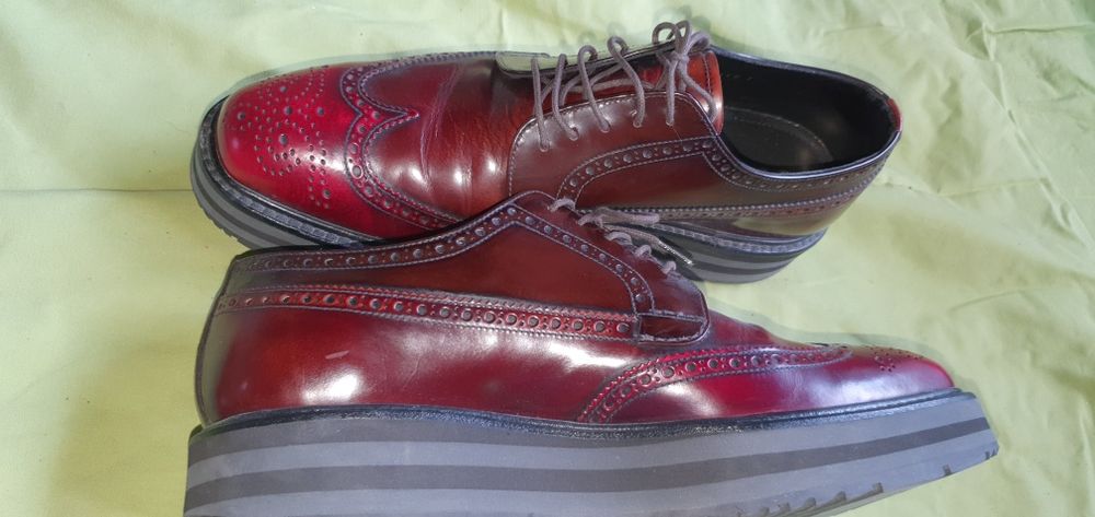 Vand pantofi Prada