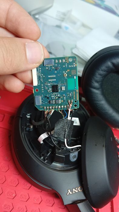 Ремонт наушников Air Pods Max Sony JBL Samsung