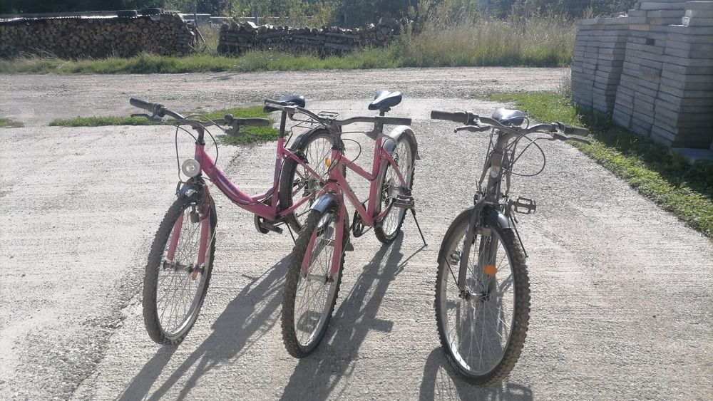 Vând Biciclete  aproape noi