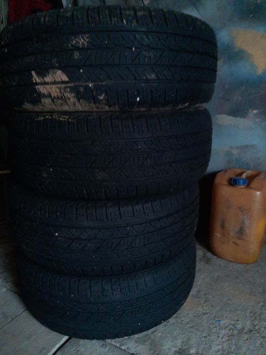 Продам резину вся сезонка