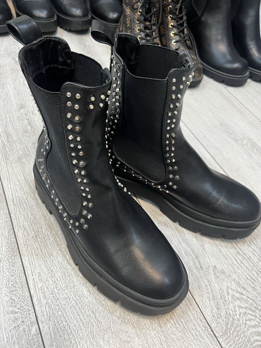 Обувки Guess, Liu jo, Karl Lagerfeld и др. Цена от 20 до 60 евро