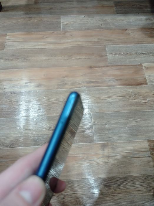 Продам сломанный телефон Samsung galaxy a12