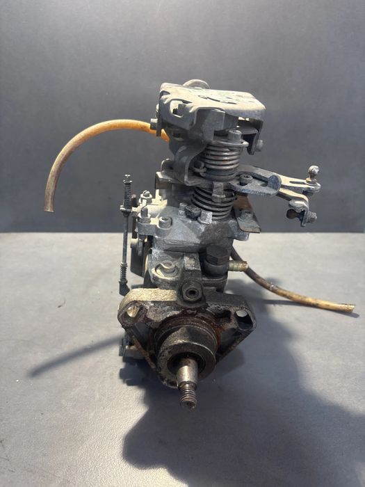 Pompa injectie 0460494277/028130107k Volkswagen VW Passat 1990