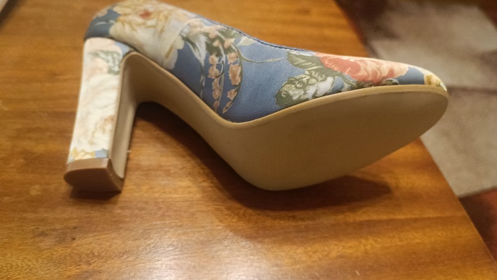 Дамски обувки 37 номер