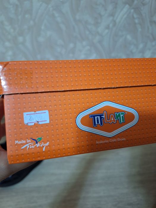 Продам туфли для девочки