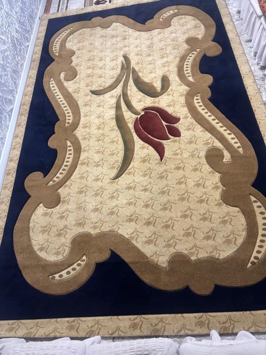 Продам  ковер  размер 3/4