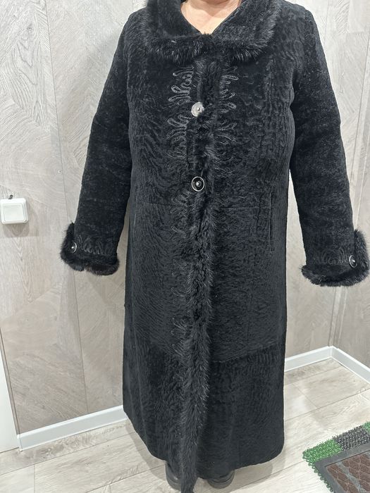 Мутоновая женская шуба