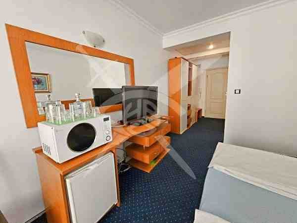 Продава се Едностаен апартамент в Несебър - 38 кв.м за 886 €/кв.м - Снимка #2