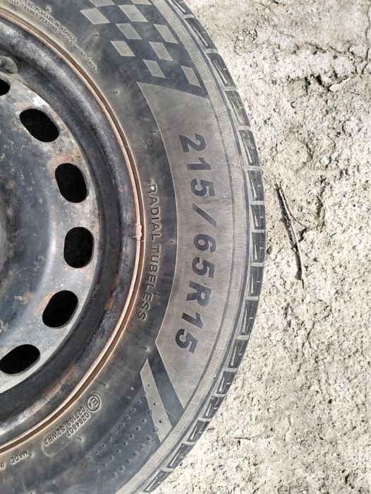 продам 1шт шины размер 15