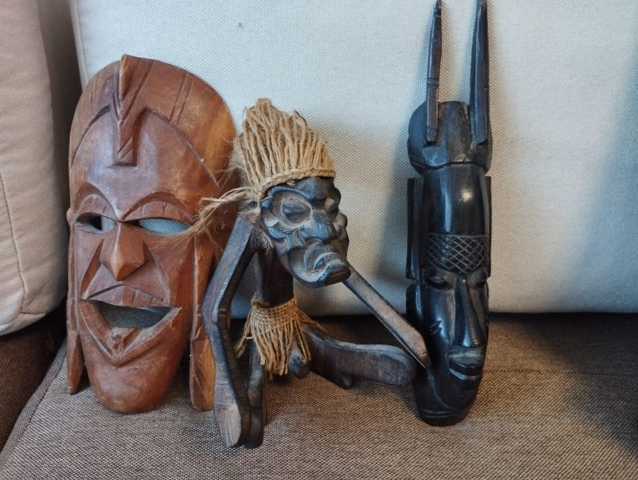 Sculpturi africane din lemn